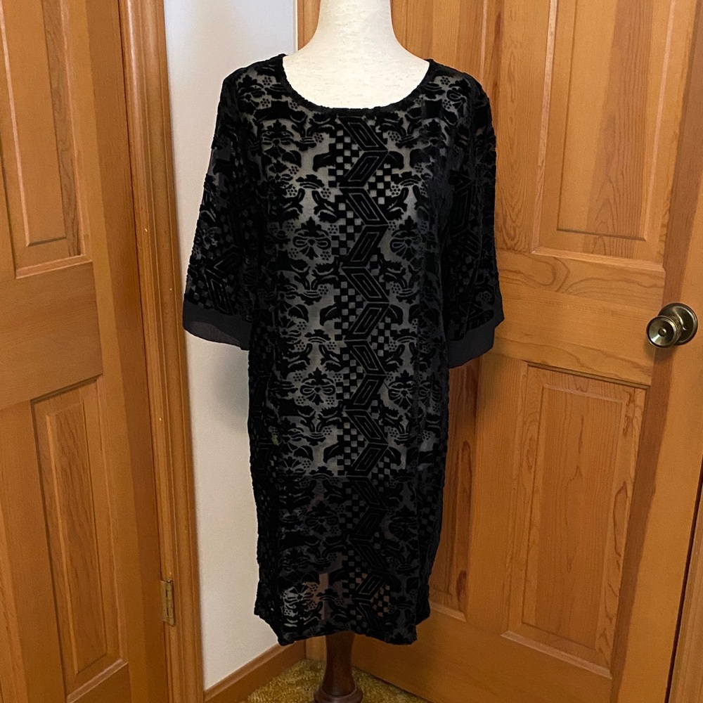 Elegant Black Velvet Dress